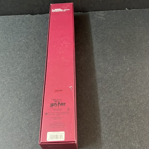 Universal Studios Harry Potter Ollivanders Interactive Wand Ivy with MAP RARE - Picture 3 of 16